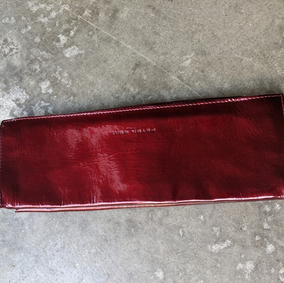 Peter Kent blood red glossy incognito clutch bag - Picture 6 of 8